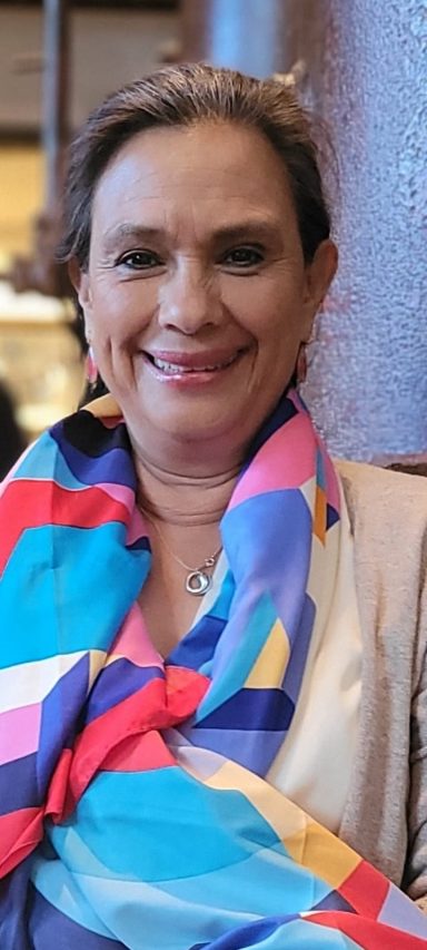 Instructora México